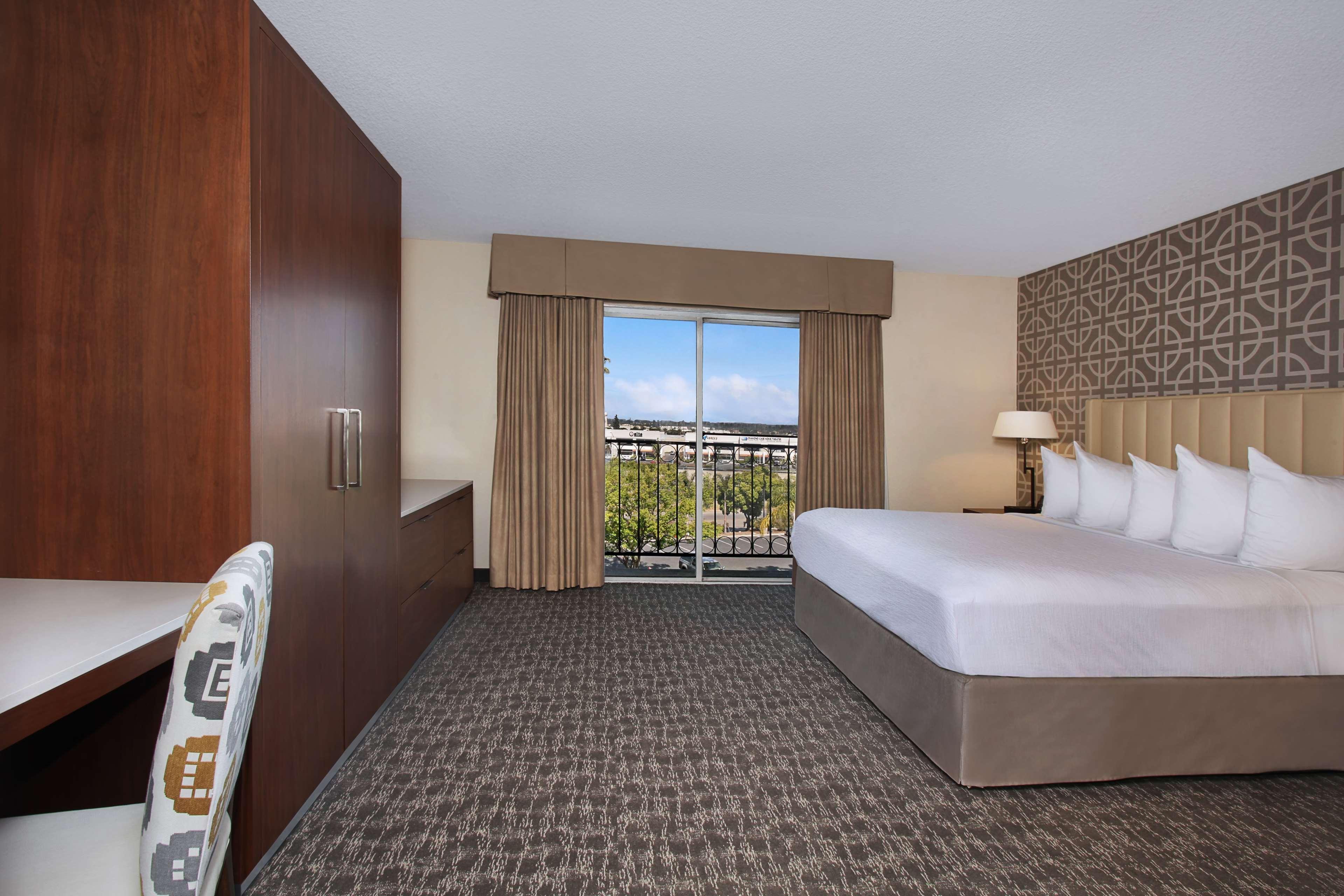 Embassy Suites By Hilton Anaheim North Esterno foto