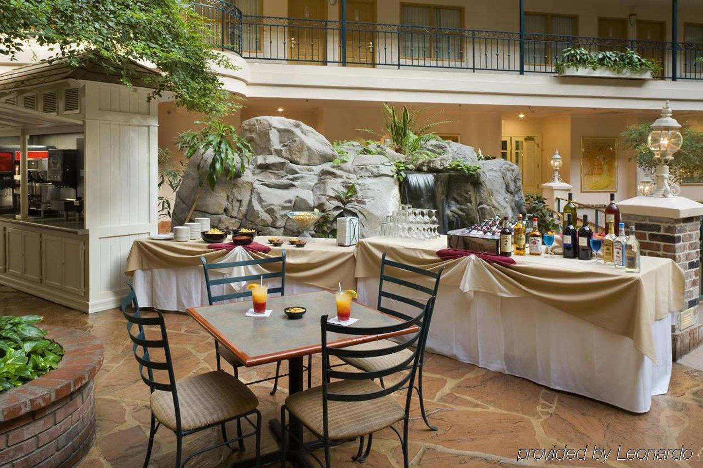 Embassy Suites By Hilton Anaheim North Ristorante foto